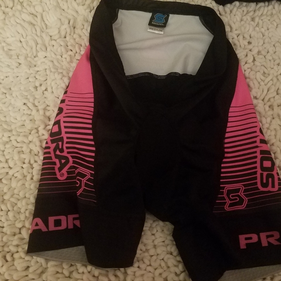 NWOT - spin cycling biker shorts - Picture 2 of 4